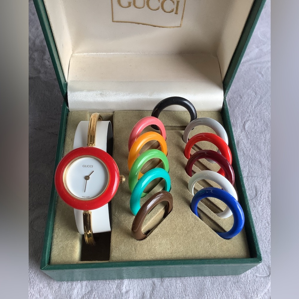 Beautiful Gucci interchangeable bezel watch💥💥💥